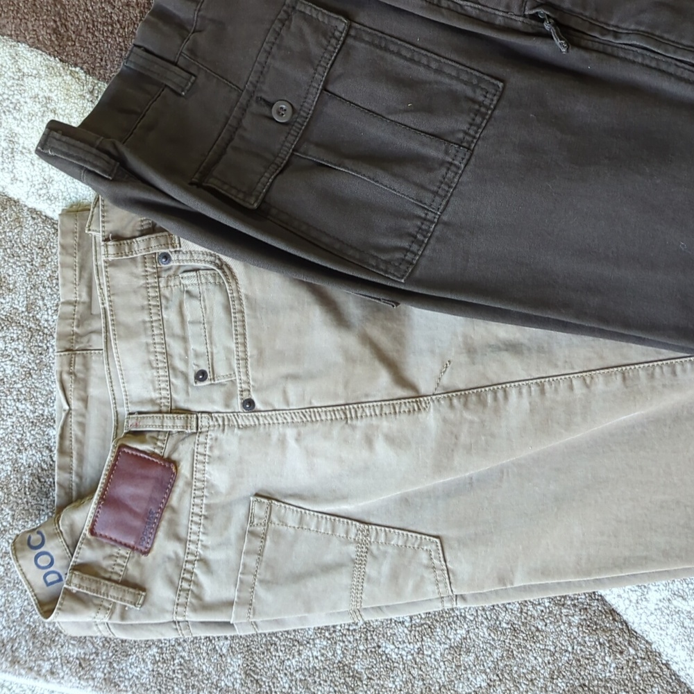 Dockers Men's Cargo Pants in Beige and Chocolate